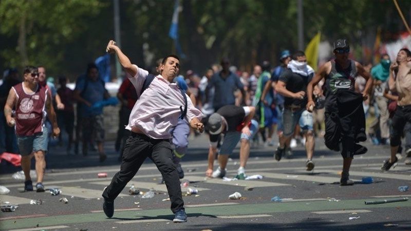 Cuarenta Personas Contin An Detenidas Tras Los Incidentes En El