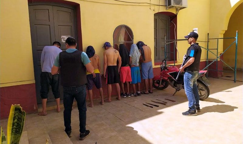 Allanamientos en La Banda siete detenidos y secuestro de cocaína