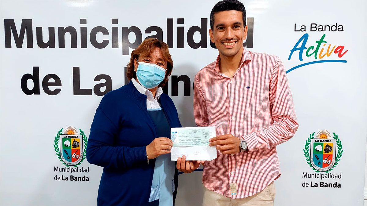 Brindan una ayuda económica al taller de danzas La Siempre Alegre para