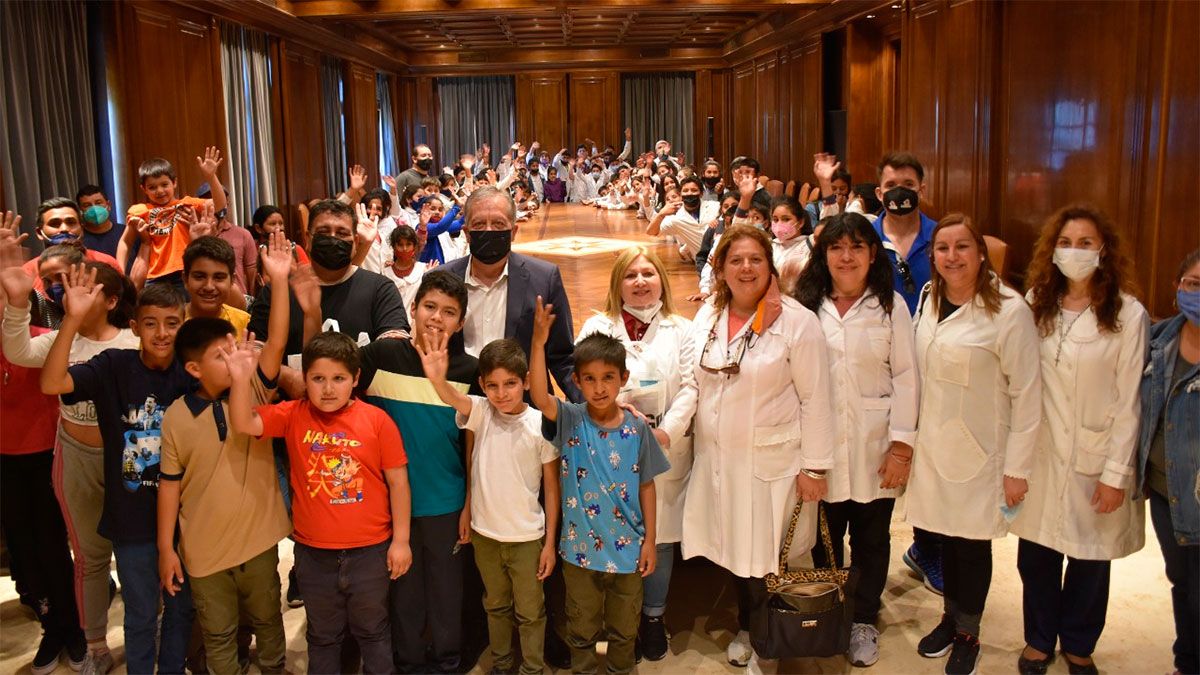 Alumnos De Dos Escuelas Del Interior Visitaron Casa De Gobierno