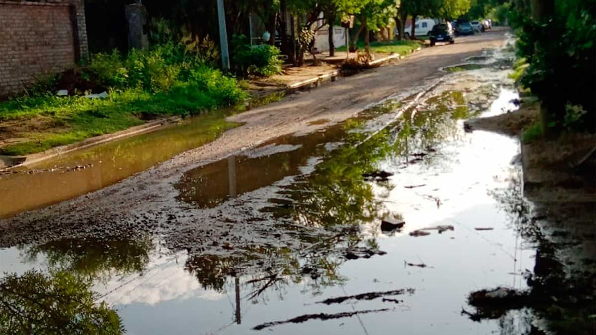 El Estancamiento Del Agua De Lluvia Complica A Vecinos Del Almirante