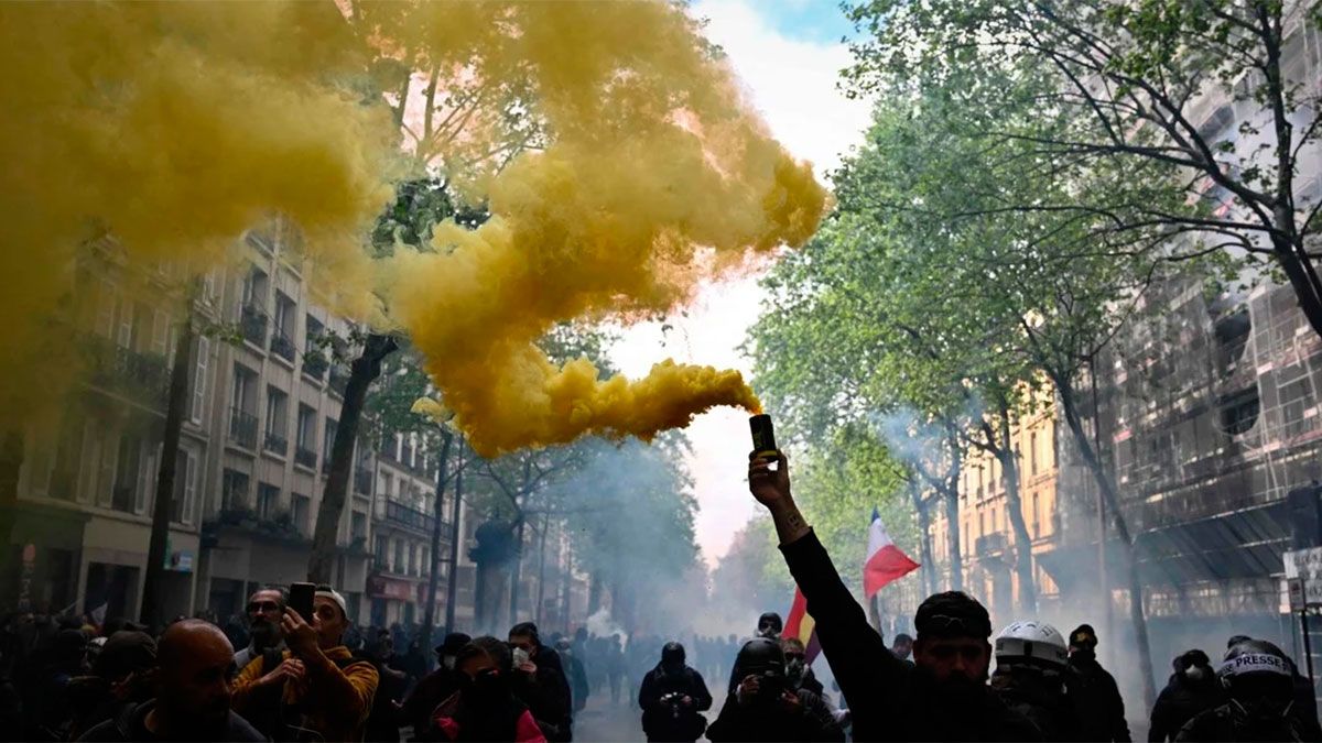 Francia Incidentes Y Detenciones En Masivas Marchas De De Mayo