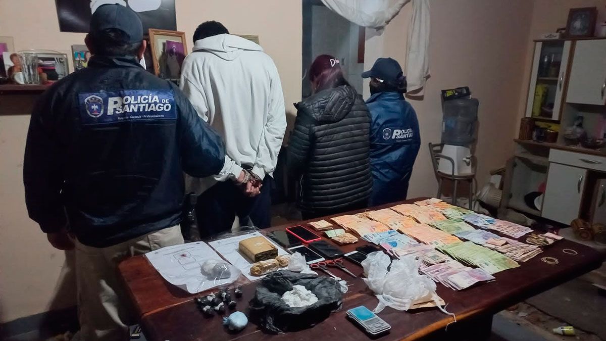 Allanaron Varios Domicilios Secuestraron Sustancias Y Detuvieron A