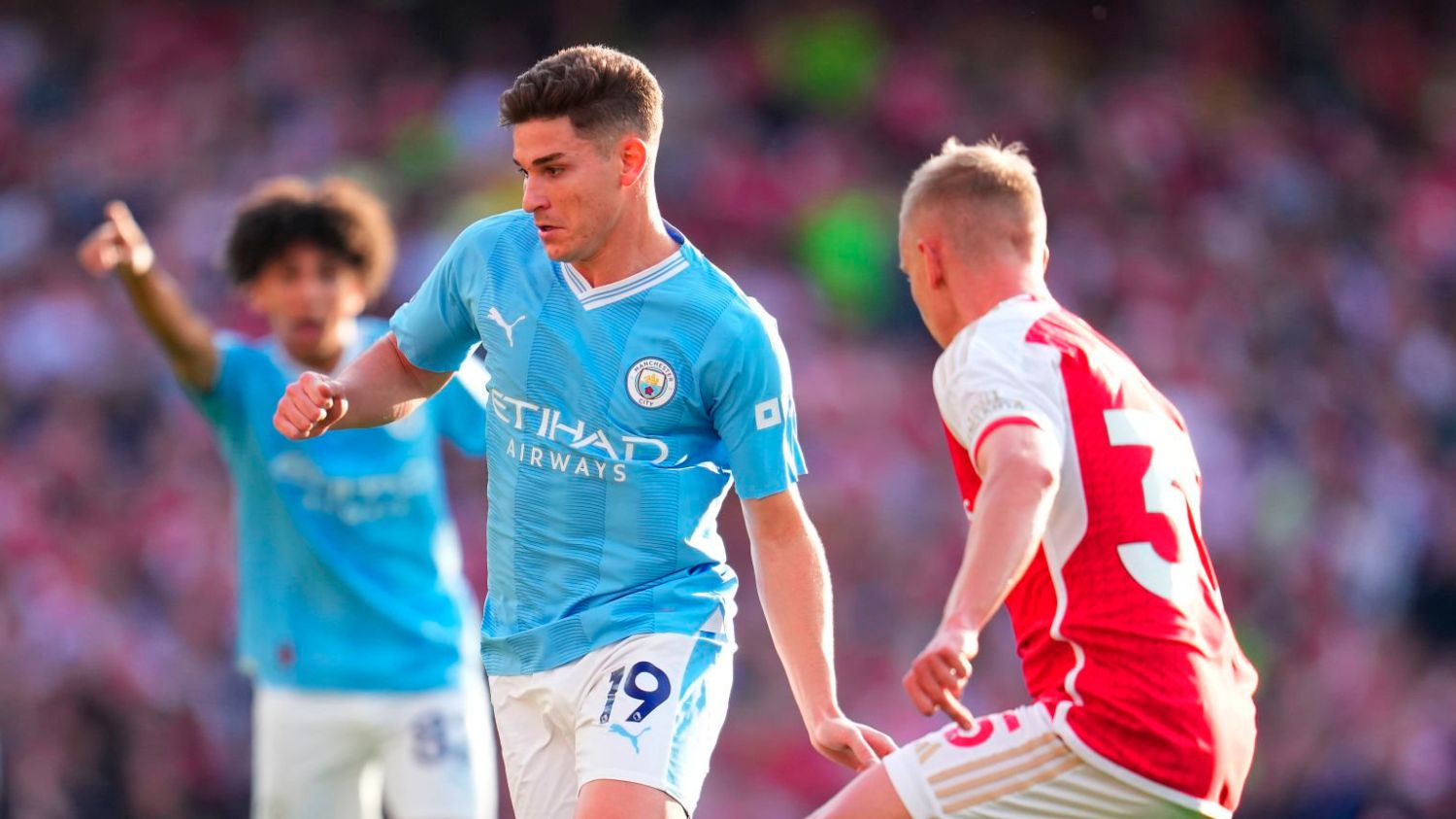 Manchester City con Julián Álvarez cayó en su visita al Arsenal