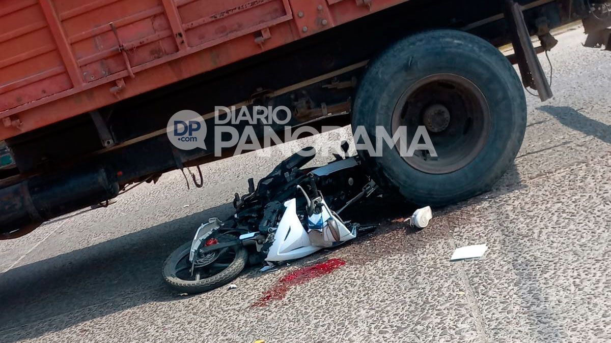 La Banda Violento Accidente Entre Cami N Y Moto Deja Dos Mujeres