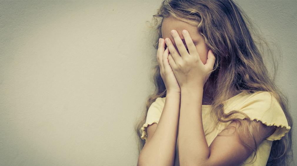 El suicidio de una niña que destapó el horror
