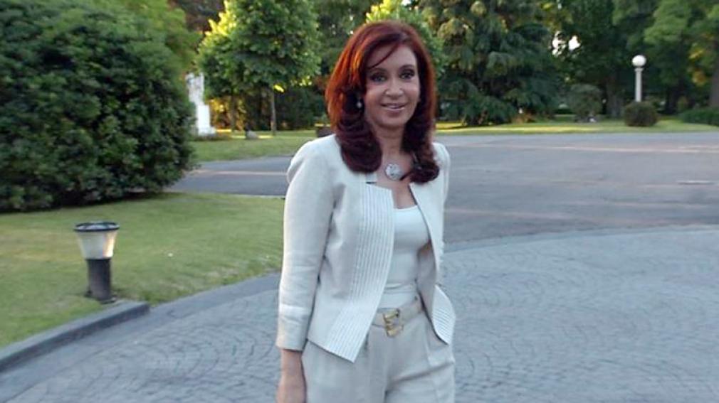 Fiscales solicitarán indagar a Cristina Kirchner