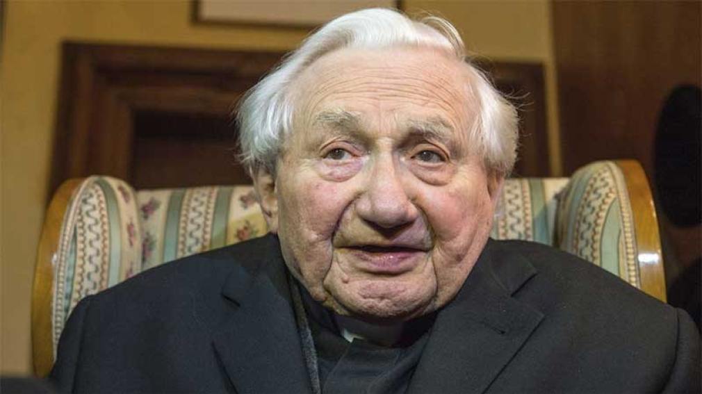 Un escándalo por abuso en Alemania vincula al hermano de Benedicto XVI
