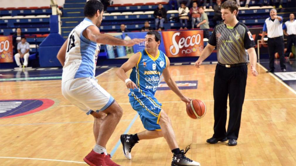 Nicolás Avellaneda venció nuevamente a Alberdi y quedó match point