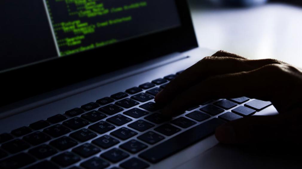 Joven hacker argentino ganó un millón de dólares por informar errores en sistemas