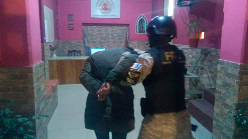 Detienen a cuatro personas acusadas de vender drogas al menudeo en Córdoba