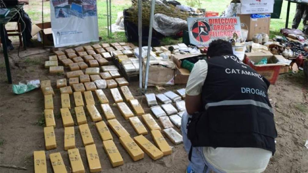 Incineraron más de 150 kilos de drogas en Catamarca