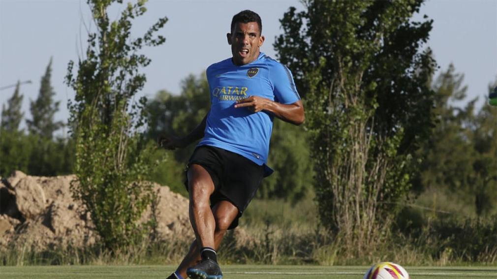 Tevez va al banco: Alfaro confirmó a Zárate como titular