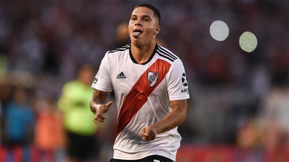 Alivio en River: Juanfer Quintero renovó su contrato hasta 2022