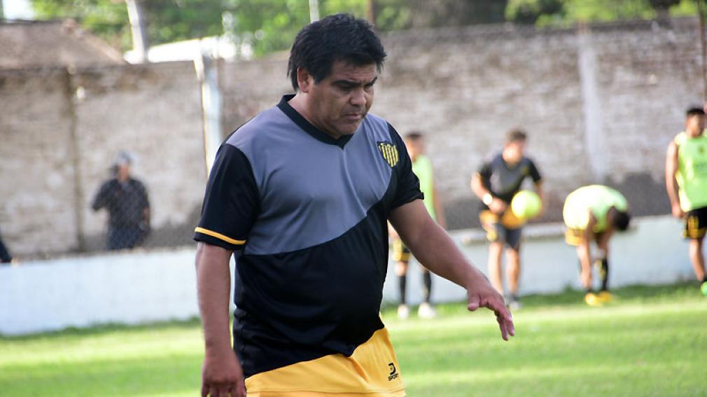 Independiente de Fernández despidió a Pino Gerez y ya tiene reemplazante