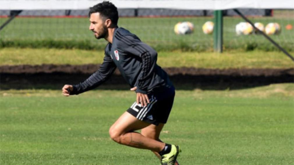 Otra sensible baja en River: se desgarró Scocco