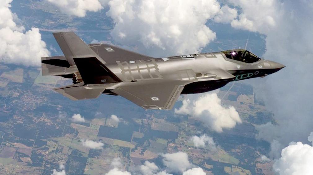 Se perdió un caza furtivo F-35 y Tokio suspendió todos los vuelos de ese modelo