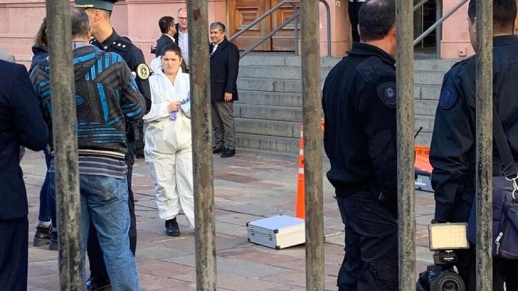 Detienen a un hombre armado que quiso ingresar a ver al Presidente
