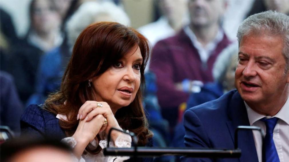 Procesan a Cristina Kirchner y a más de cien empresarios por la cartelización de la obra pública