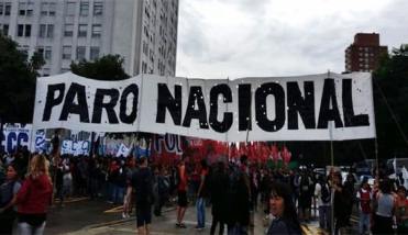 Empezó el paro general de la CGT con una fuerte adhesión de todos los servicios en Santiago del Estero