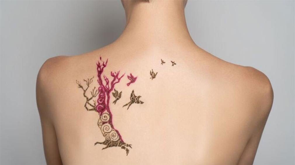 Alerta en Santa Fe por casos de infección luego de realizarse tatuajes