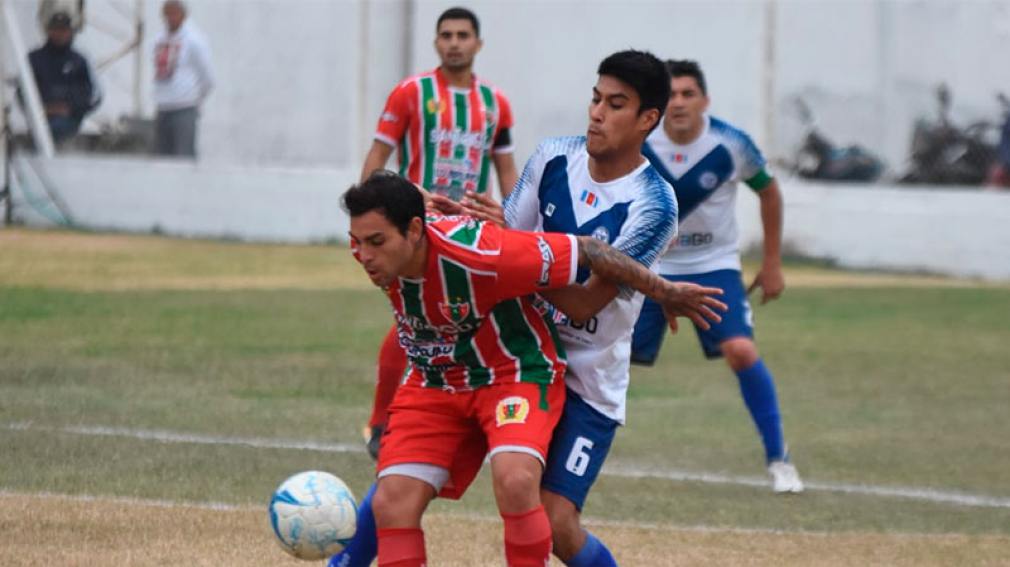 Triunfazo agónico de Vélez de San Ramón para subirse a la punta