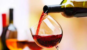 Le dieron 9 años de prisión por romperle la cabeza a un hombre que se negó a darle un vino 