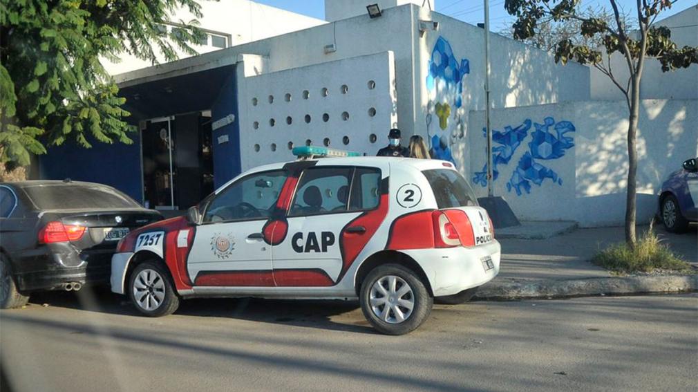 Un policía mató de un balazo a un 'motochorro' durante un asalto