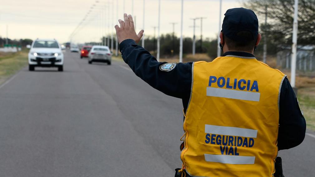 Temporada de viajes: qué documentación y elementos de seguridad exige la Ley Nacional de Tránsito