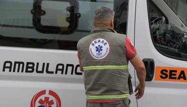 Joven intentó ingresar a una propiedad abandonada, se cortó con vidrios y casi muere desangrado