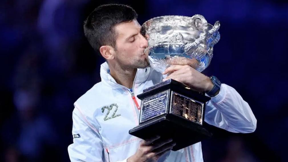 Djokovic se consagró campeón del Australian Open, alcanzó el récord de Nadal y vuelve a ser número uno