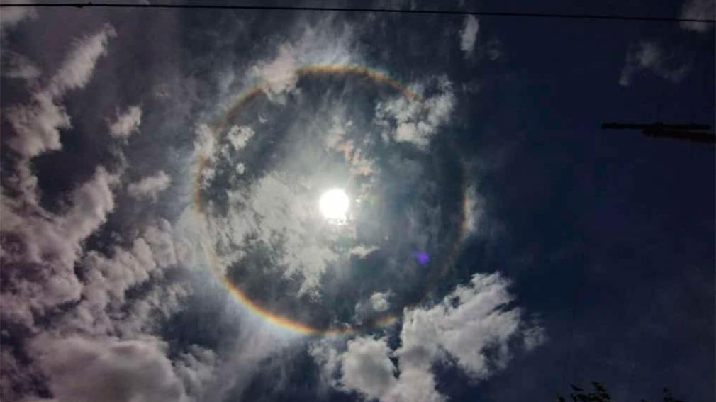 Un halo solar sorprendió a los santiagueños durante el medio día
