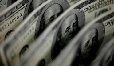 Las tres claves que llevaron al dólar otra vez por encima de los 1.300 pesos