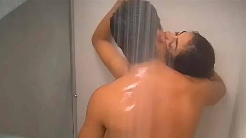 Daniela Celis mostró el juguete sexual que usará con Thiago Medina y dejó boquiabiertos a todos