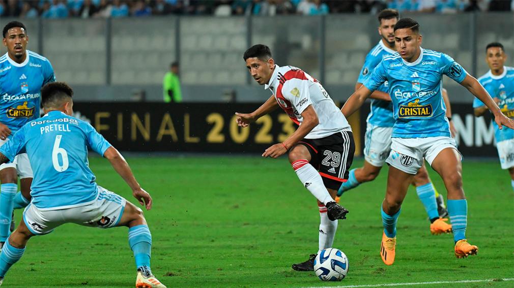 En un partido dramático, River empató en Perú y quedó sin margen de error en la Libertadores