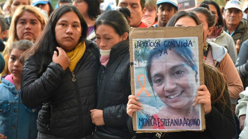 Marcharon con antorchas en Santa Fe pidiendo la aparición de una joven de 29 años