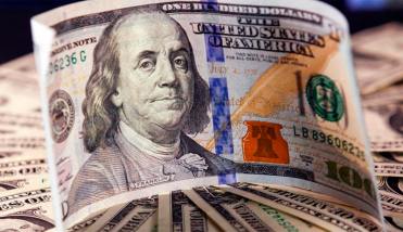 ¿Qué pasará con el dólar el lunes?: el mercado espera que se acomode por debajo de los 1.300 pesos
