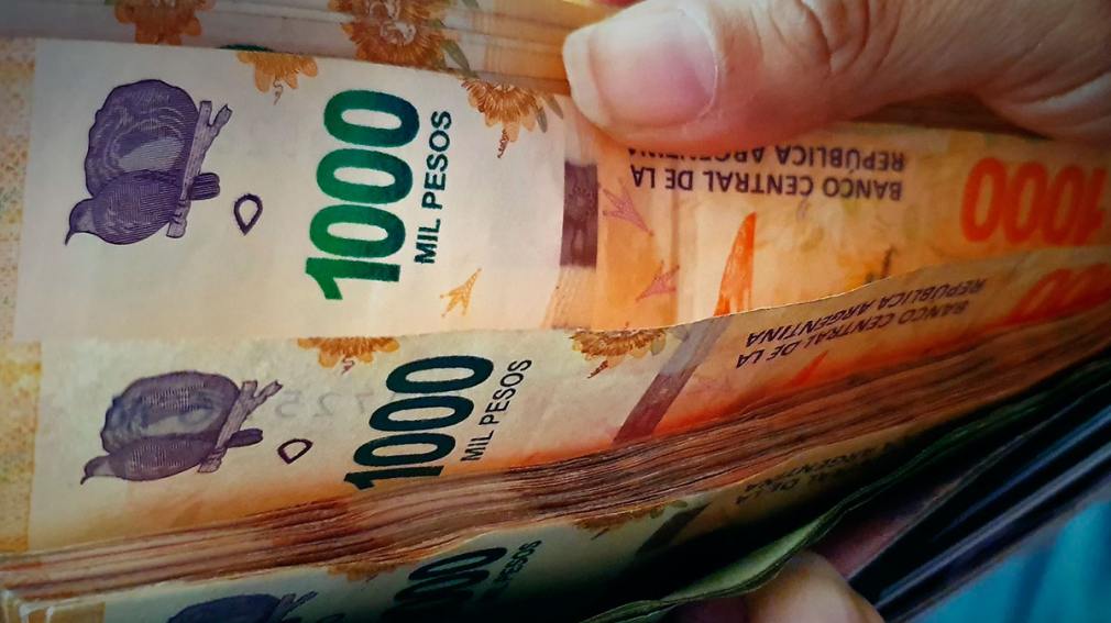 Oficializan créditos hasta $400 mil para trabajadores con tasa de 50% y a devolver en 48 cuotas