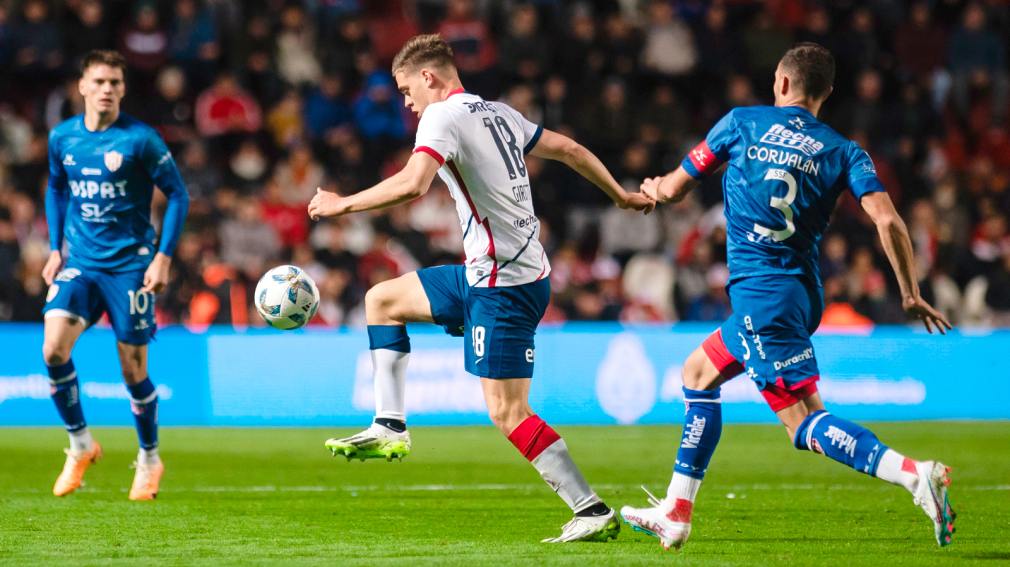San Lorenzo tenía la ventaja, pero Unión de Santa Fe se recuperó y terminaron a mano