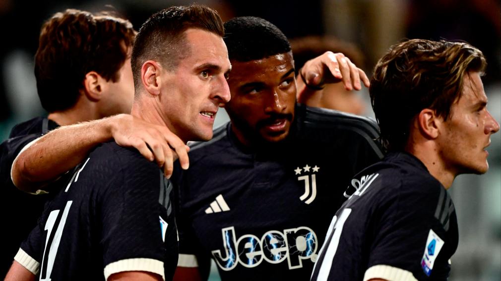 Juventus derrotó al Lecce por la mínima y achicó diferencias con el líder