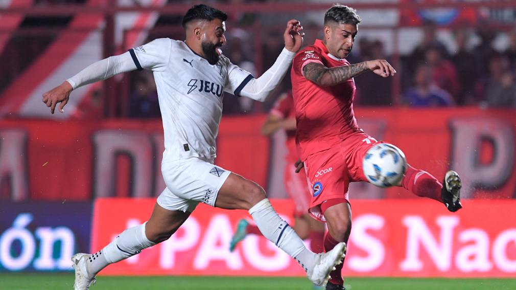 Independiente y Argentinos Juniors quedaron a mano en La Paternal