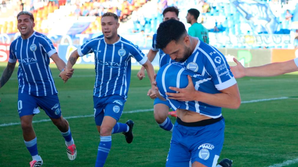 Godoy Cruz venció a Platense y se subió a la punta de la zona B