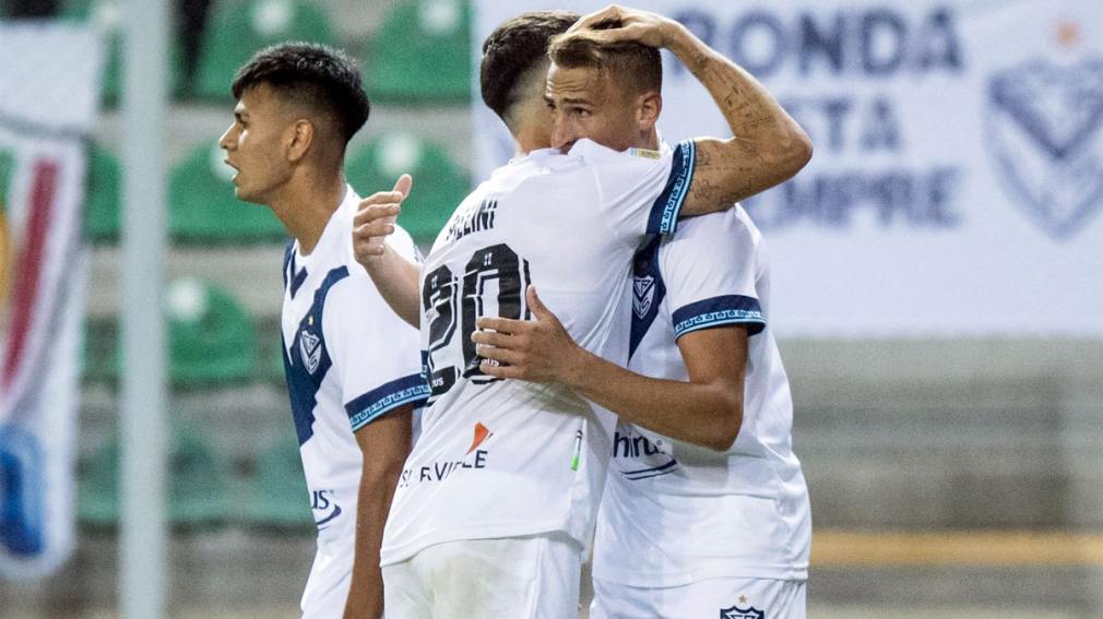 Vélez se hizo fuerte con uno menos y eliminó a Godoy Cruz para sacar boleto a semifinales