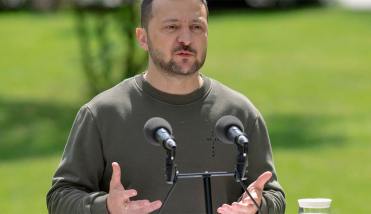 Zelensky afirmó que espera que Putin confirme un alto el fuego de 30 días a partir del lunes