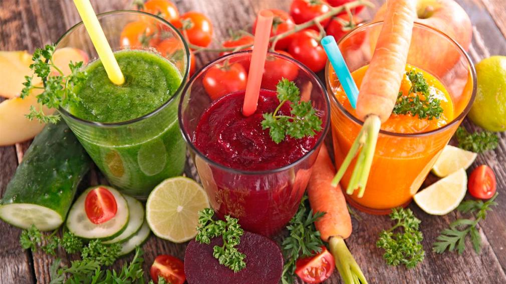 ¿Cómo desintoxicar el cuerpo de forma natural? Consejos y advertencias de especialistas