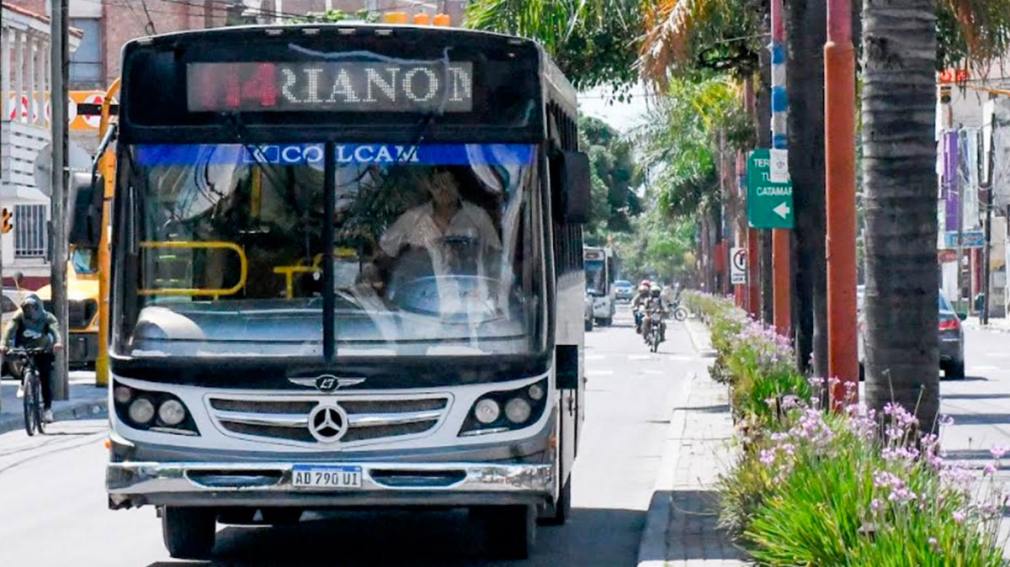 Paro de colectivos de la empresa Decano: la medida de fuerza afecta el 90% y solo hay una unidad por línea