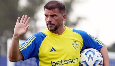 Herrón piensa en un solo cambio en el once de Boca para enfrentar a Lanús