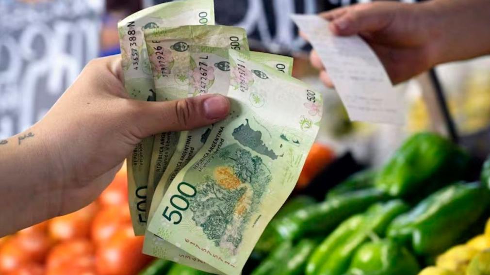 La inflación de febrero fue de 2,4% y acumuló 66,9% en los últimos 12 meses