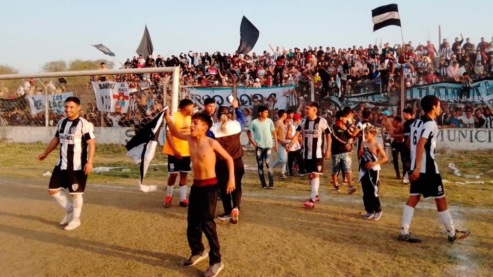 Central Córdoba se impuso sobre Instituto Tráfico en el duelo de equipos de Frías