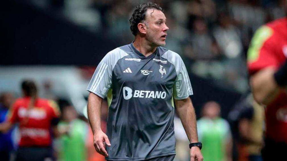  ¿Se cae la llegada de Milito a Boca? El DT recibió una oferta de un equipo mexicano